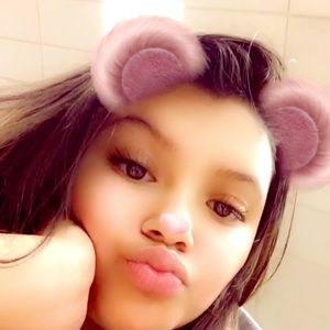 Meet your Posher, Sky